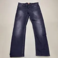 BOSS ダークグレー ストレートデニムのサムネイル