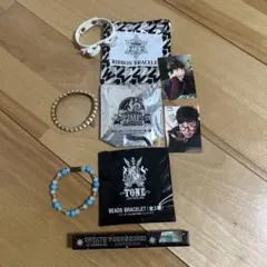 東方神起 全16種類 LIVE 2015 WITH 会場限定クリスタルチャーム - メルカリ