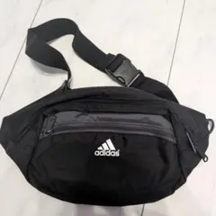 アディダス　ボディバッグ　ウエストポーチ