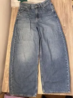 ユニクロ　バギーカーブジーンズ丈短め 25