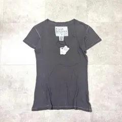 未使用タグ付 フランク&アイリーン Vネック Tシャツ カットソー チャコールのサムネイル