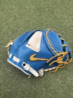 NIKE 岩隈 モデル グローブ 軟式 東北限定 - メルカリ