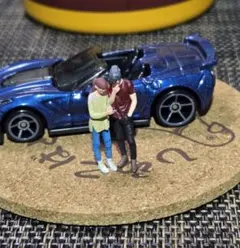 塗装品　1/64フィギュア　カップル　ペイント　ミニチュア　ジオラマ用のサムネイル