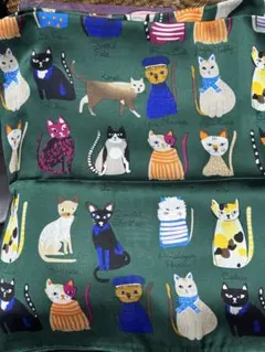 猫デザインのサテン生地 スカーフ