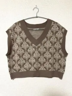 ニットベスト Vネック　くすみピンク　ベスト　重ね着