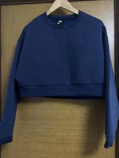 Nike ネイビー クロップドスウェット
