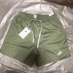 Nike オリーブグリーン ショートパンツSサイズ新品