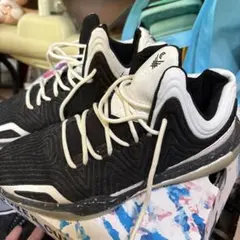 クロスオーバー　crossover バッシュ　バスケ　スニーカー