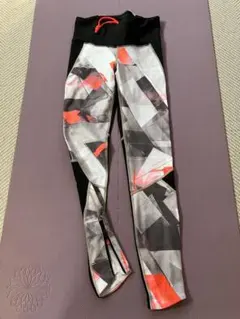 Item thumbnail for item e2e4c97e-aba0-442e-832f-c31596a72e3a