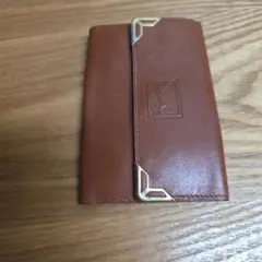 Yves Saint Laurent ブラウン レザー キーケースのサムネイル