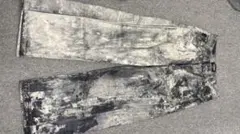 グレー ブラック デニムパンツ ワイドレッグ