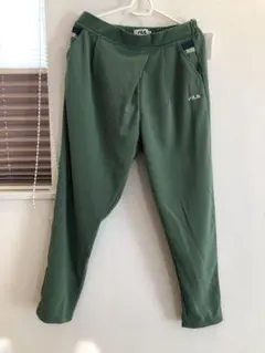 FILA セージグリーン　パンツ Lサイズ