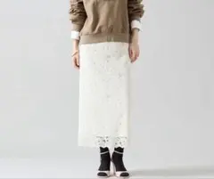 tiara Iラインレースタイトスカート ホワイトのサムネイル