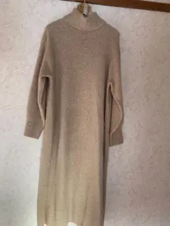 【ユニクロ UNIQLO】 ベージュワンピース　XL