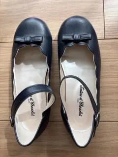 リボンスカラップシューズ　19センチ