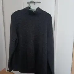 ユニクロ　スフレヤーンモックネックセーター