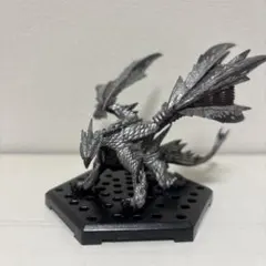 モンスターハンター バルファルク フィギュア