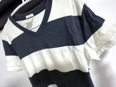 アバクロ　VネックTシャツ