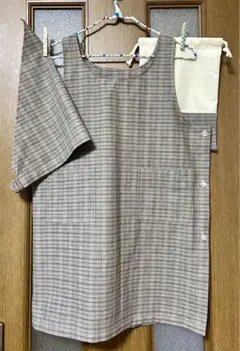 子供かぶりエプロン 3点セット 茶系チェック　120〜140