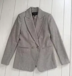 金ボタン グレー