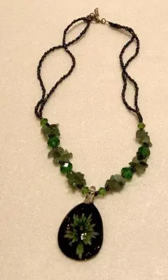 レディースアクセサリー　ガラスネックレス　天然石　ビーズ