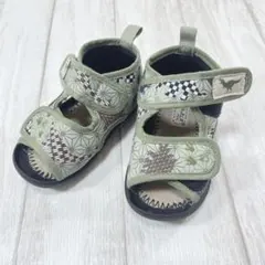 Item thumbnail for item e75ce5d9-b51c-4543-adec-935b2df60f41