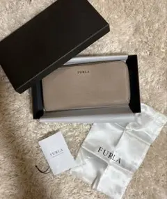 FURLA グレー ジュ　L字ファスナー 長財布