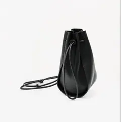 ⭐︎公式サイト完売商品⭐︎ITTI HERRIE KINCHAKU POUCHのサムネイル