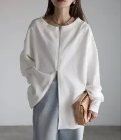 ボンジュールサガン　前後2WAYオフショルダージップスウェット