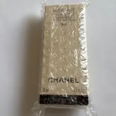 シャネル　レ ベージュ トゥッシュ ドゥ タン　リキッドファンデ　B60