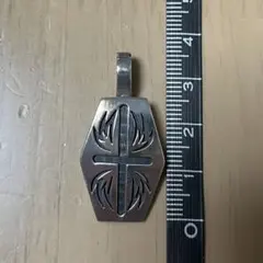 Timothy Lee作　ペンダントト