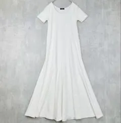 ベースメントオンライン　白　フレア　ワンピース　カットソー　半袖　夏