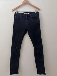 ブラック スキニーデニム ダメージ加工　TOPMANのサムネイル