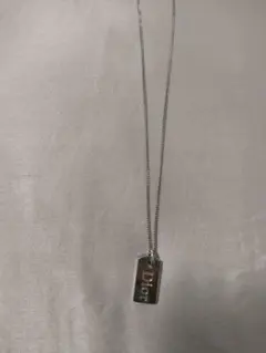 Dior タグ型ネックレス シルバー