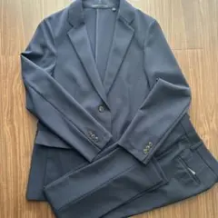 ☆新品未使用品☆UNIQLOレディースパンツスーツM