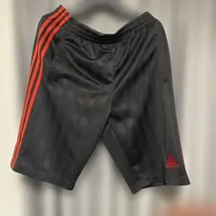 adidas ハーフパンツ ブラックレッドLサイズのサムネイル