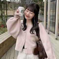 hinari ニュアンスボタンニットカーデ　ピンク　タグ付き　新品未開封のサムネイル