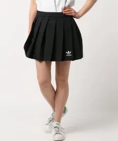 adidas アディダス　y2k フレア　スカート　タック　ガーリー　韓国のサムネイル