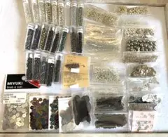 ビーズとアクセサリー素材セット