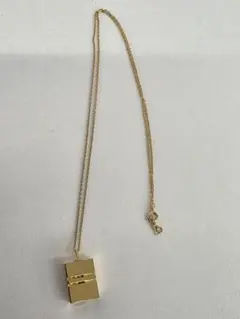 ゴールド ペンダントネックレス 長方形
