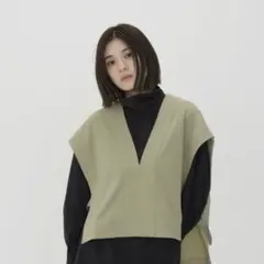 New Balance ニューバランス MET24 Vest カーキベスト Mのサムネイル