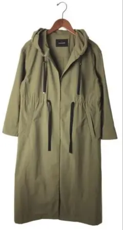 オリーブ、カーキ色、フード付　コート