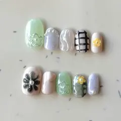 ネイルチップサイズオーダー ニュアンス ぷっくりフラワー 個性派