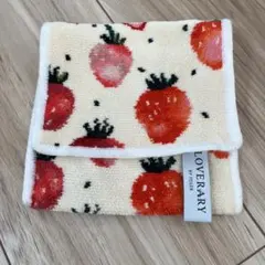 LOVERARY いちご柄 タオルハンカチポーチ