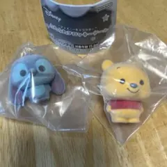 ガチャガチャディズニー　ふわふわフロッキードール　プーさん　スティッチ
