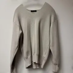 長袖　Vネック　微細なラメ入り