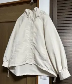 Item thumbnail for item 7bf9b51f-5fdd-4ecf-8c25-2a3fd11a6339