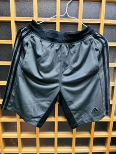 adidas アディダス　ハーフパンツ　Sサイズ　グレー　ランニング　スポーツ