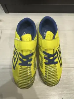 umbro サッカーシューズ イエロー/ブルー 体育館シューズ 20cm