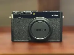 FUJIFILM X-E4 ボディ ブラック ミラーレス一眼